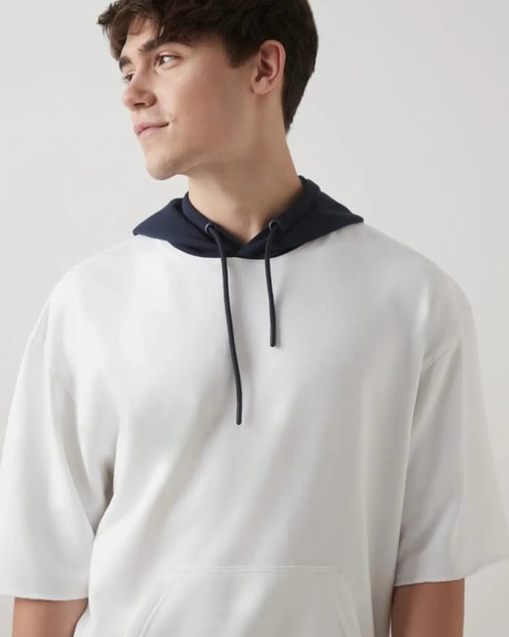 White Hoodie Texture Half Sleeve Pull-Over