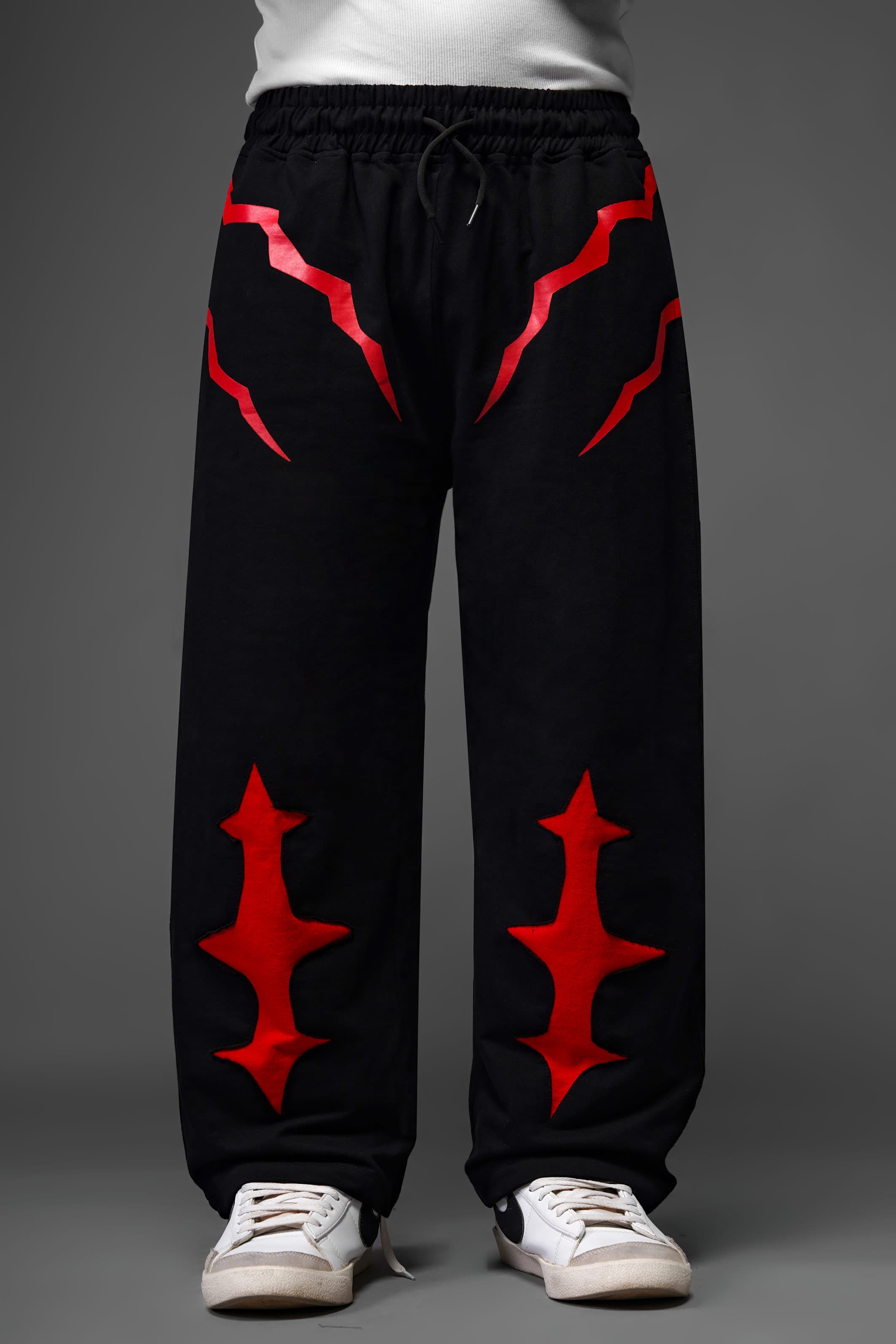 VOREL Modern Track Pants – Minimal Streetwear Joggers with Contemporary Fit