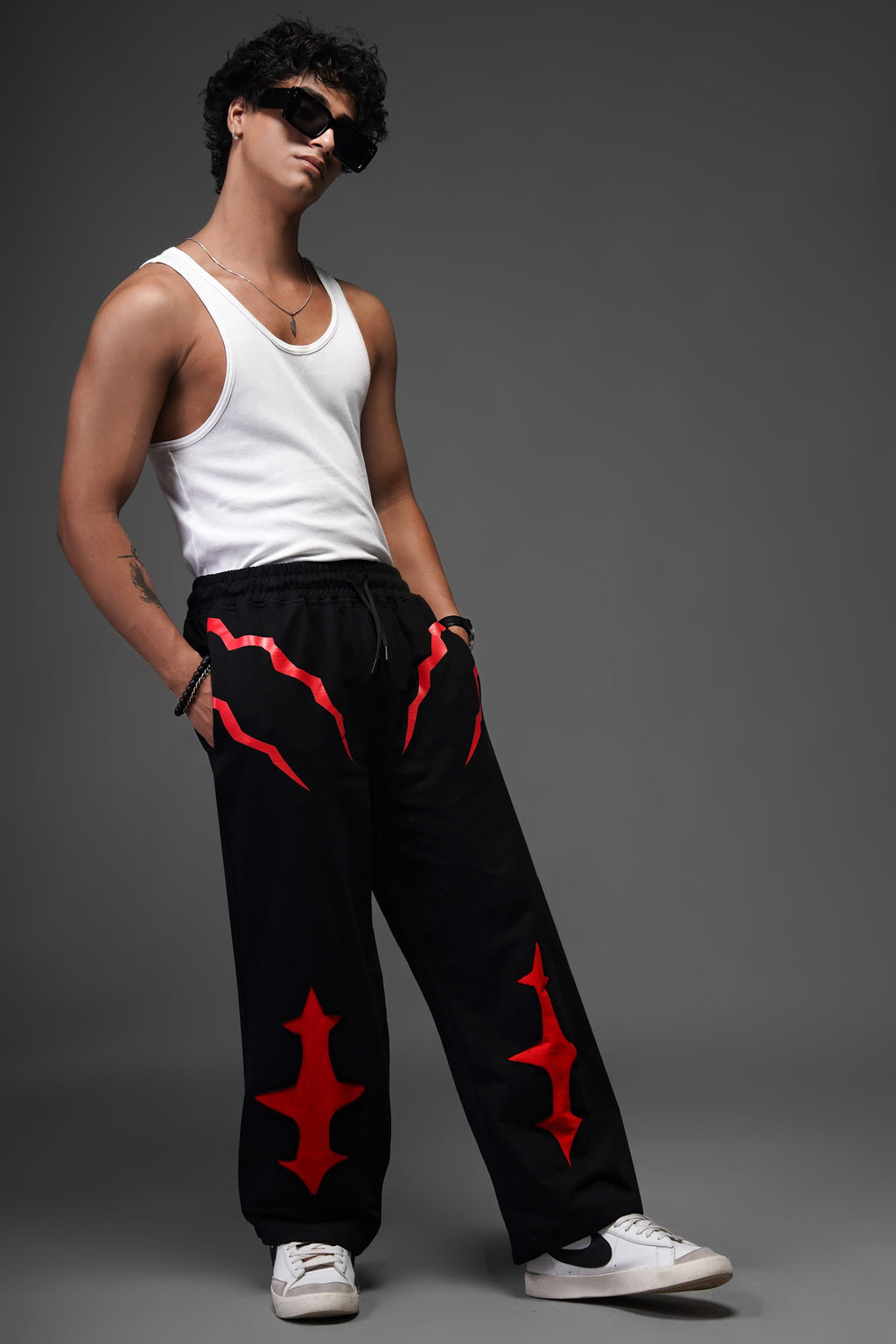 VOREL Modern Track Pants – Minimal Streetwear Joggers with Contemporary Fit