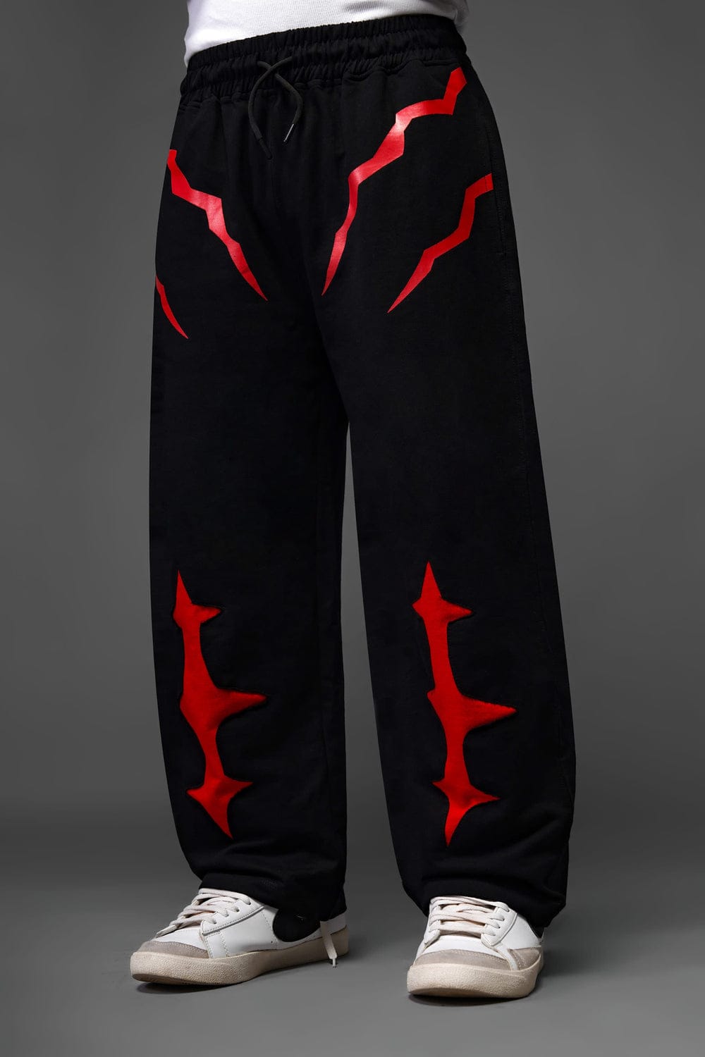 VOREL Modern Track Pants – Minimal Streetwear Joggers with Contemporary Fit